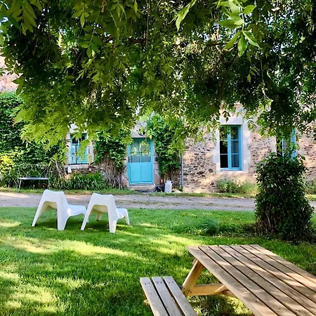 Le Couette 4 Etoiles, Charme & Confort Chic Saint-Colombin